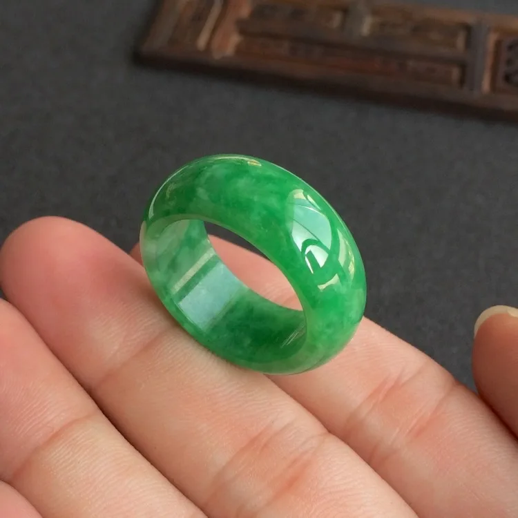 Natural Green Jade Ring Jadeit - đánh giá và giá Wedding Zone