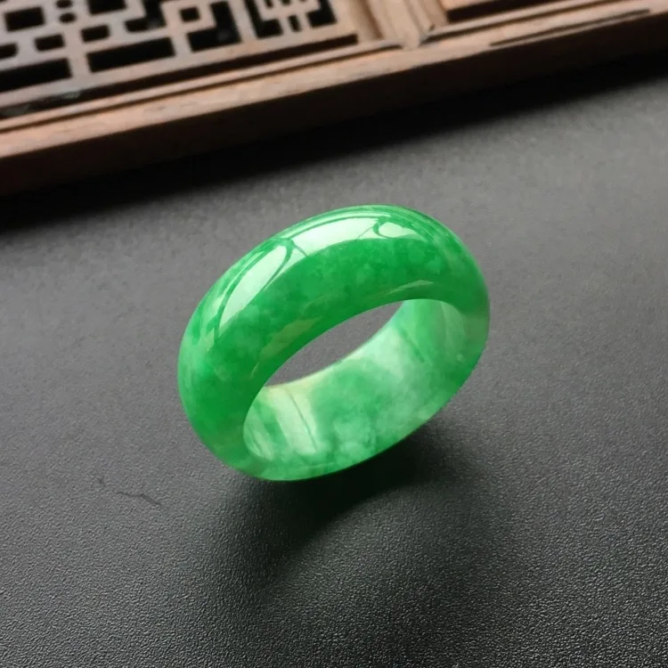 Natural Green Jade Ring Jadeit - đánh giá và giá Wedding Zone